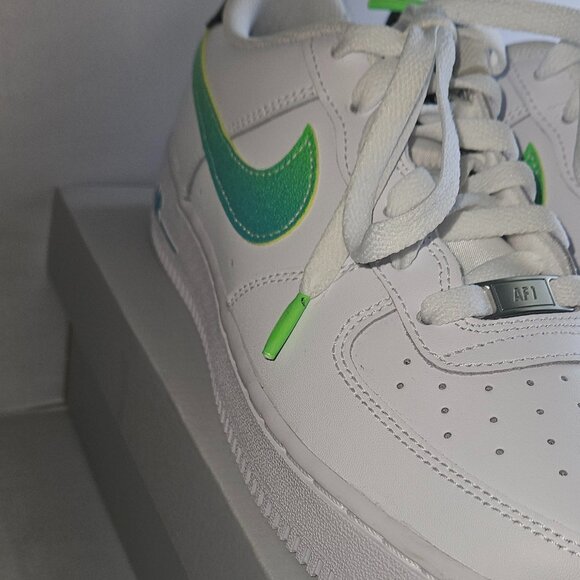 Nike Air Force 1 LV8 1 White/Green Strike - Aquamarine DJ5154‑100 (Boys) - Picture 3 of 14